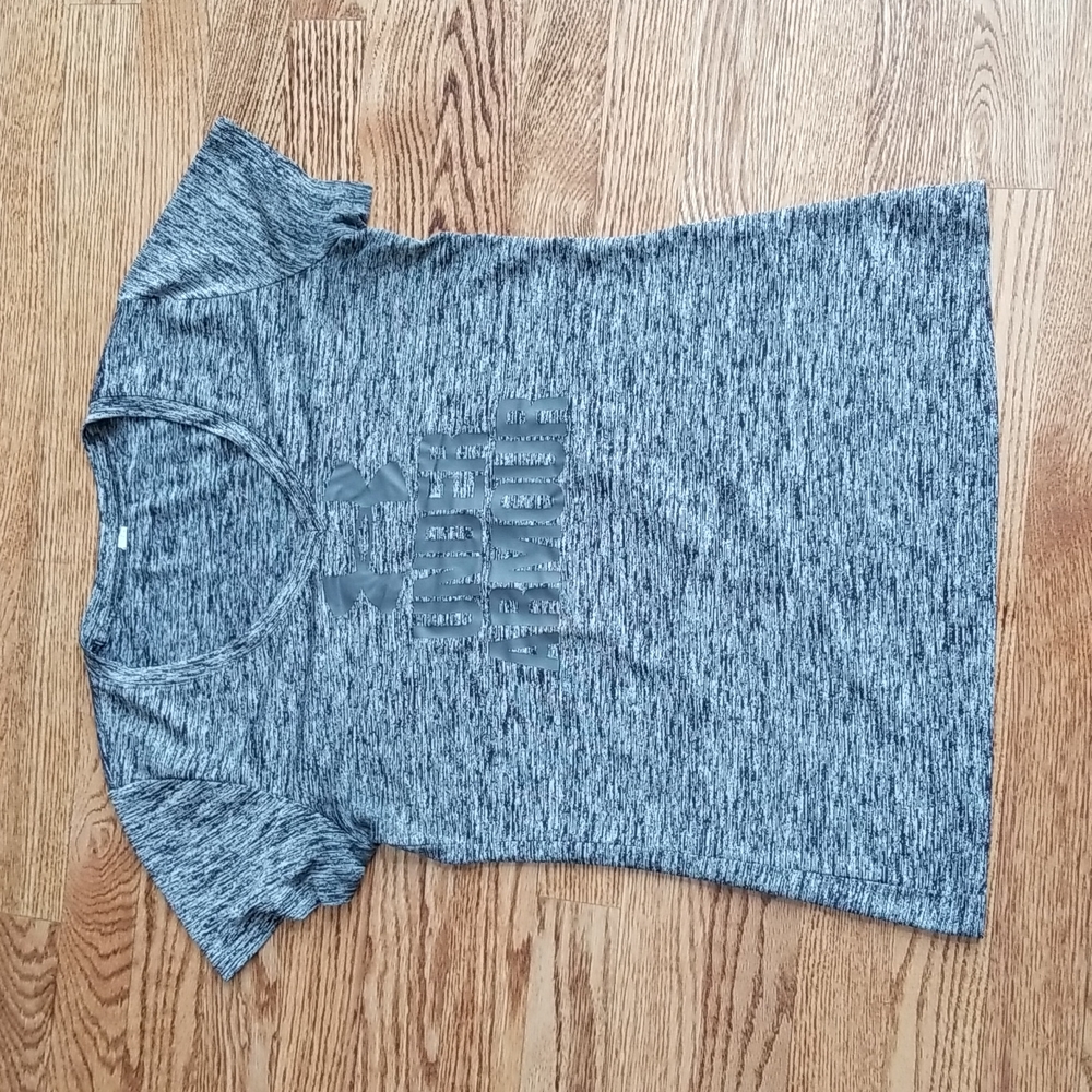 (M) Under Armour Women's Activewear Heathered V Neck T-Shirt Athletic Workout